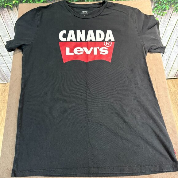 Levi's Canada Womens Logo Graphic Black T-shirt Size M (SKU: 39W) - Picture 1 of 9